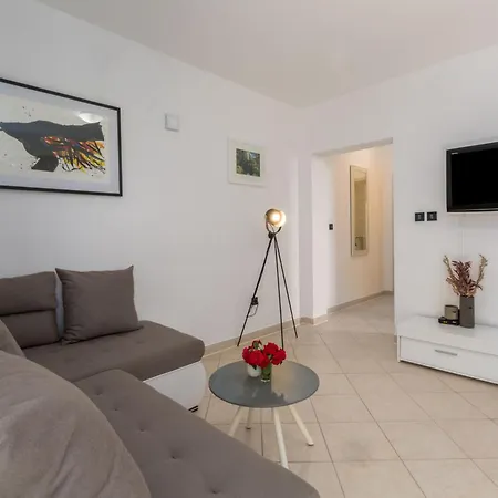 Apartment Adelia 2 Porec